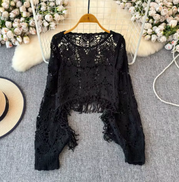 Musely Noir Embellished Knit Top